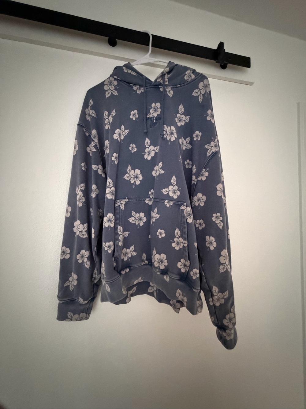 Gap x Disney lilo & stitch Floral Hoodie Sweatshirt - Slate Blue